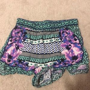Pattern summer shorts